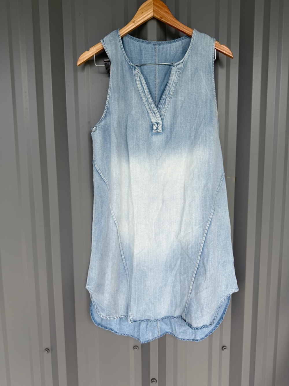 Denim V-Neck Mini Dress Large Light Wash 100% Cotton Sleeveless